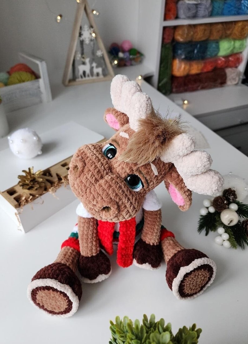 Weihnachtsrentier Nino – Häkelanleitung