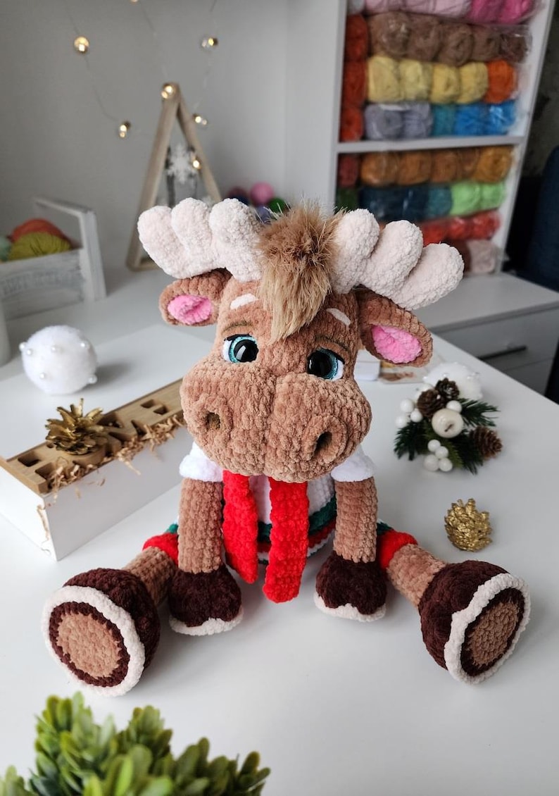 Weihnachtsrentier Nino – Häkelanleitung