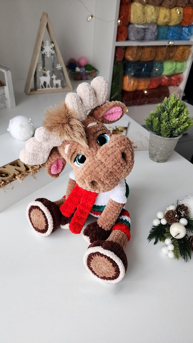 Weihnachtsrentier Nino – Häkelanleitung