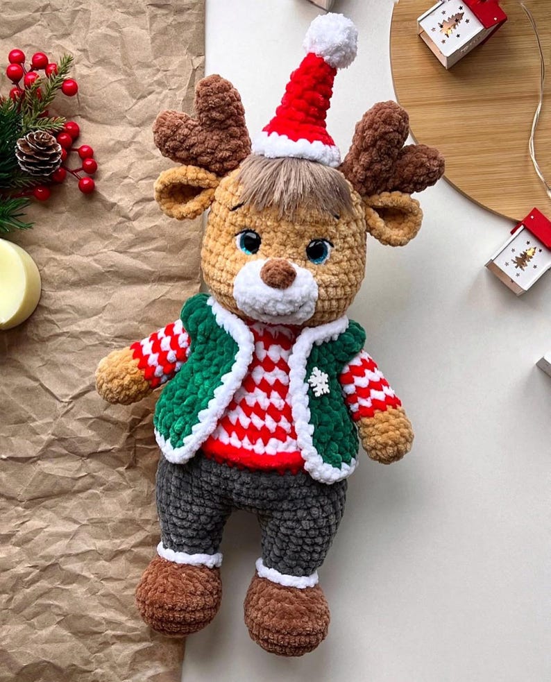Weihnachtsrentier Lenya - Häkelanleitung