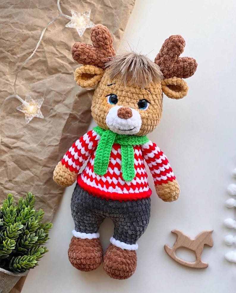 Weihnachtsrentier Lenya - Häkelanleitung