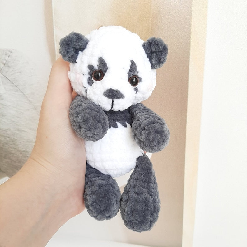 Panda – Plüschpanda Häkelanleitung