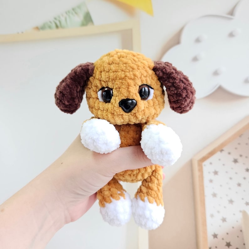 Mini Chiot Garçon – Un Adorable Petit Compagnon à Crocheter