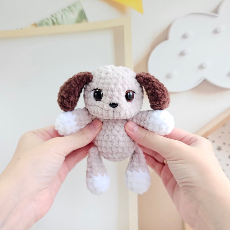 Mini Chiot Garçon – Un Adorable Petit Compagnon à Crocheter