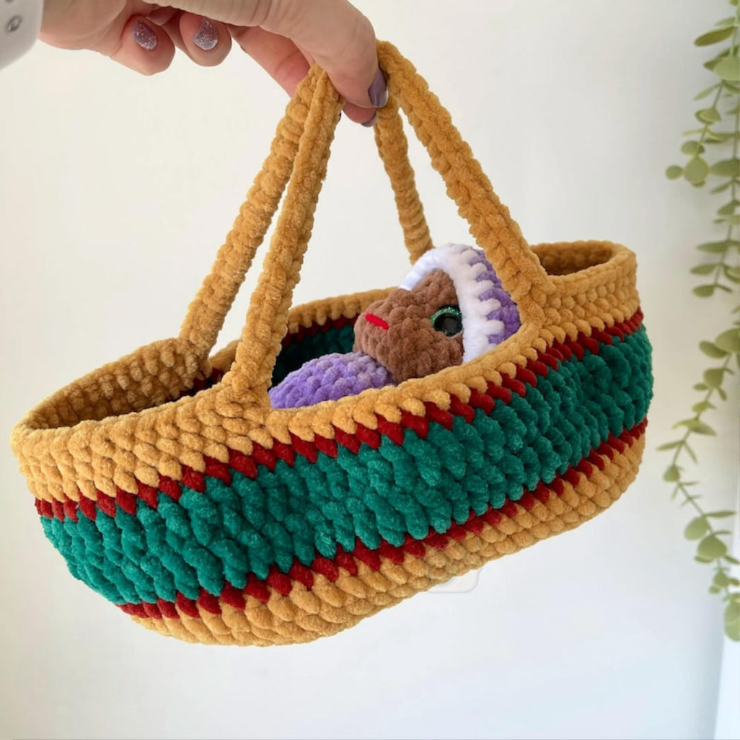 Baby Mila – Häkelset mit Tragekorb & Zubehör