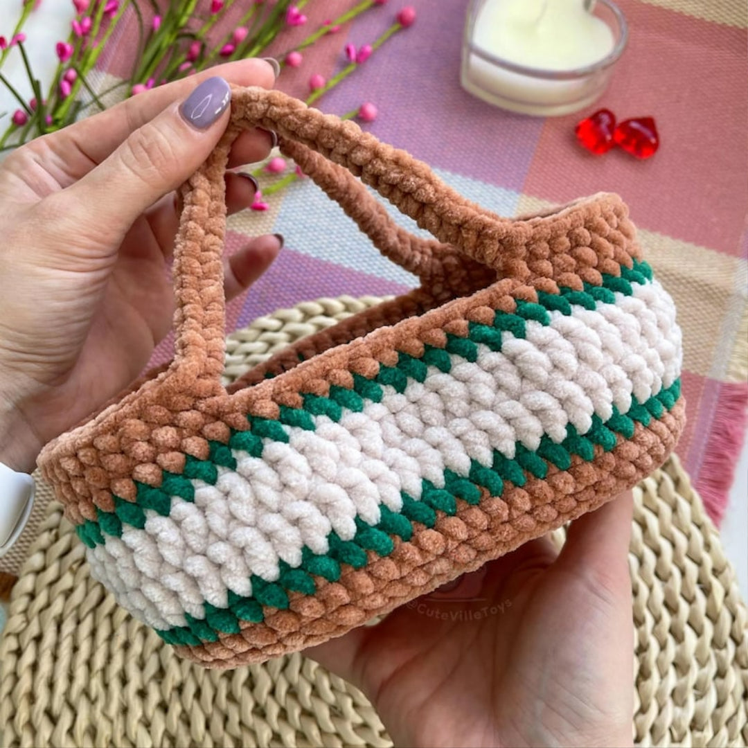 Baby Mila – Haakset met Draagmand & Accessoires