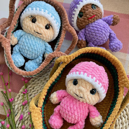 Baby Mila – Haakset met Draagmand & Accessoires