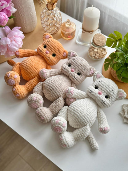 Musya – Chaton au crochet avec robe & accessoires