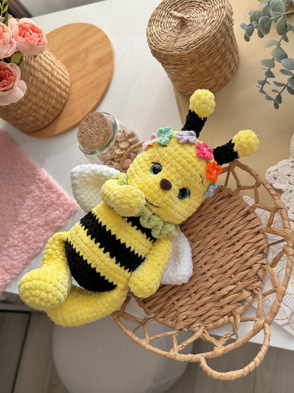 🐝 Bij – haakpatroon met bloemenhaarband