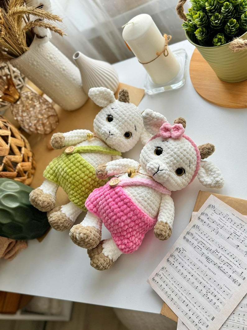 Lilly & Leo – Kleine pluchen geitjes met outfit