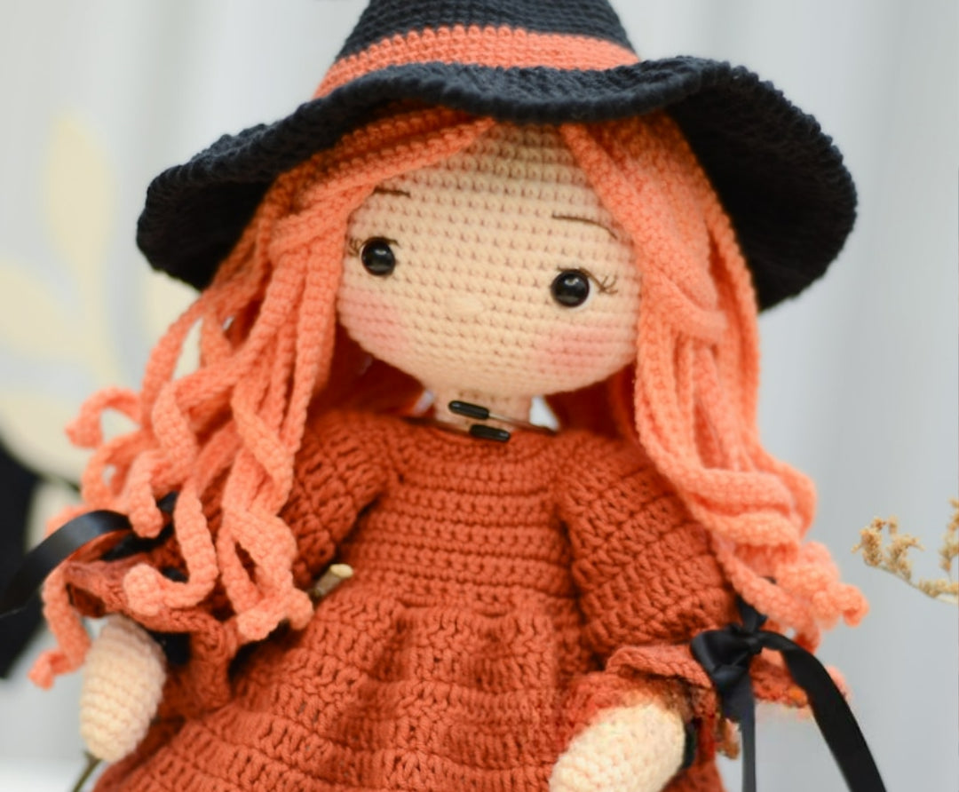Beatrix het kleine heksje – Haakpatroon met outfit