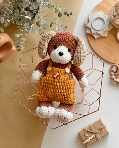 🐶 Oskar – Patron de crochet avec tenue